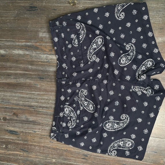 Lane Bryant Blue and White Bermuda Shorts with Paisley Design - Picture 7 of 10